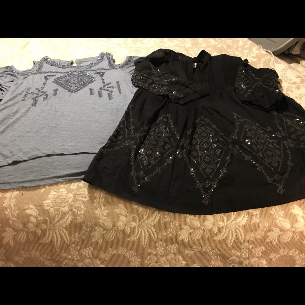 Chico’s embellished sz 3/xl tunics both included